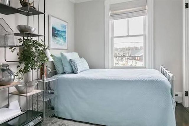 16 Carroll Avenue, Newport, RI 02840