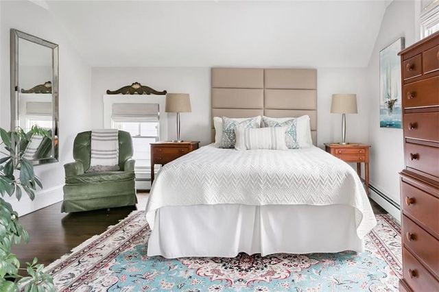 16 Carroll Avenue, Newport, RI 02840