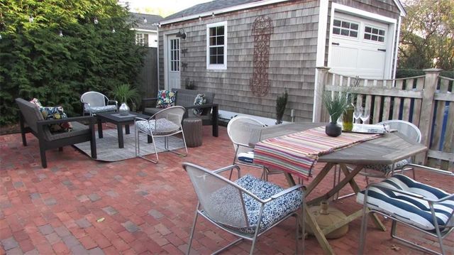 16 Carroll Avenue, Newport, RI 02840