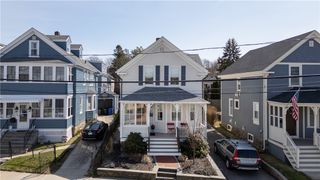 16 Carroll Avenue, Newport, RI 02840