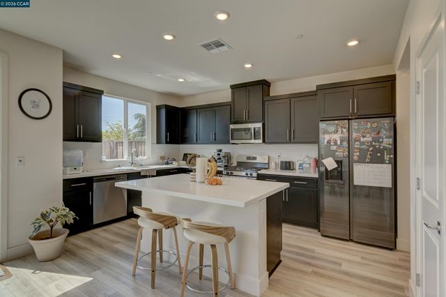 281 Cinnabar Way, Oakley, CA 94561