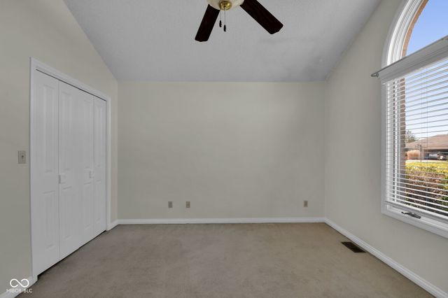 700 S Buckingham Road, Yorktown, IN 47396