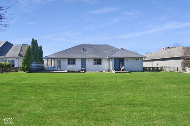 700 S Buckingham Road, Yorktown, IN 47396