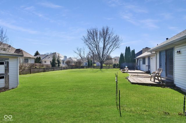 700 S Buckingham Road, Yorktown, IN 47396