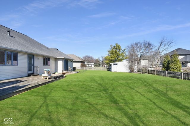 700 S Buckingham Road, Yorktown, IN 47396