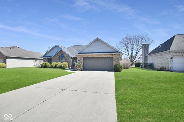 700 S Buckingham Road, Yorktown, IN 47396