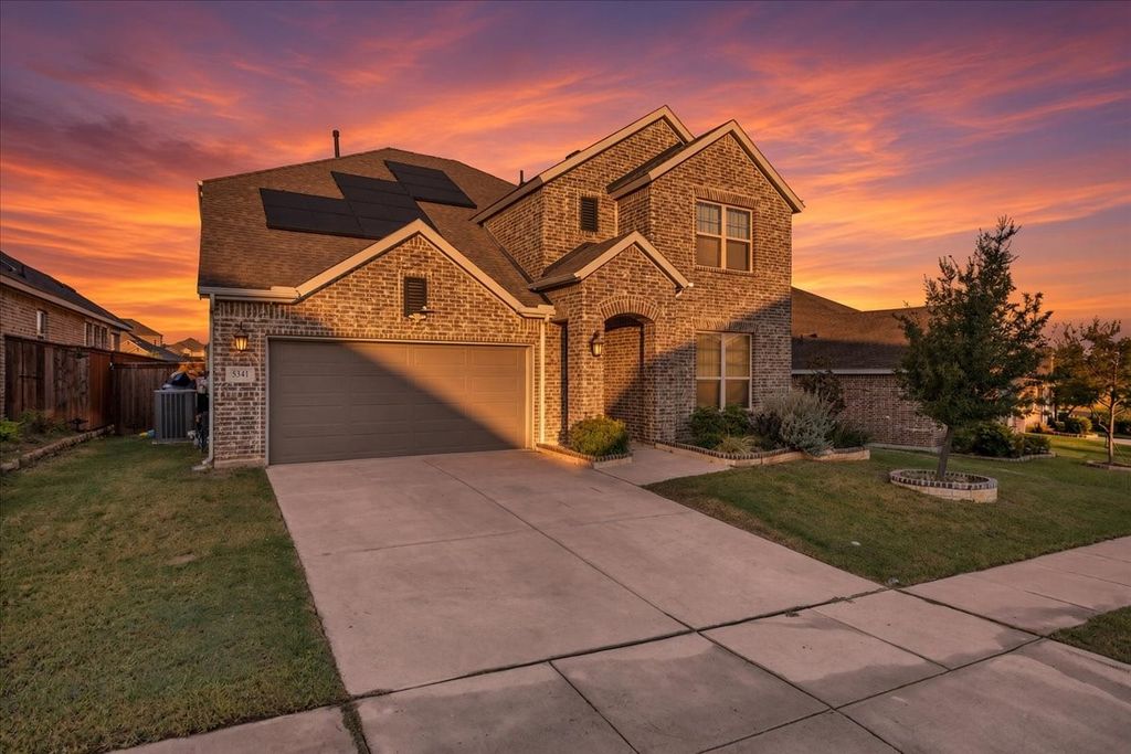 5341 waterview Court, Haltom City, TX 76137 — photo 2