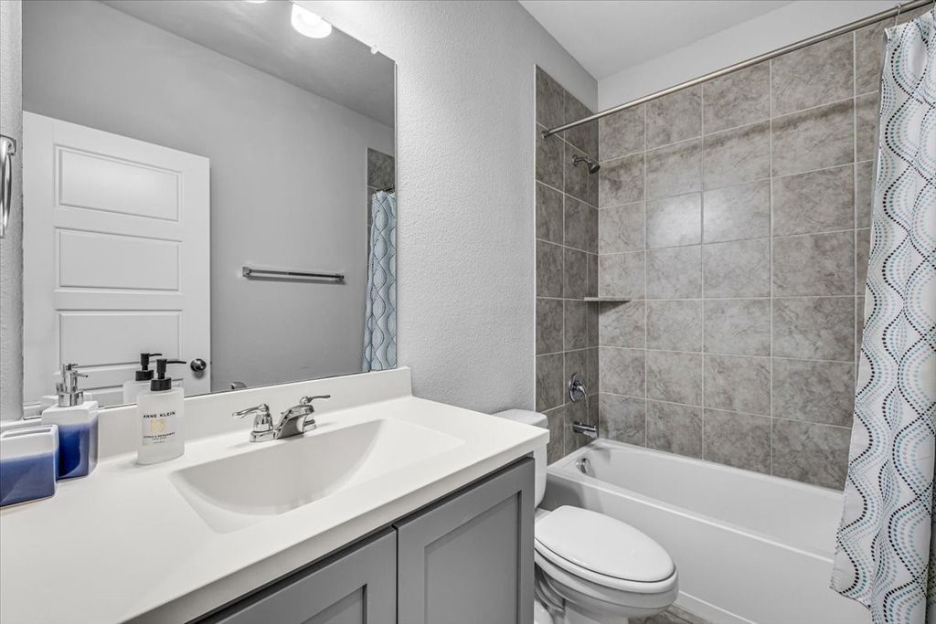 5341 waterview Court, Haltom City, TX 76137 — photo 4