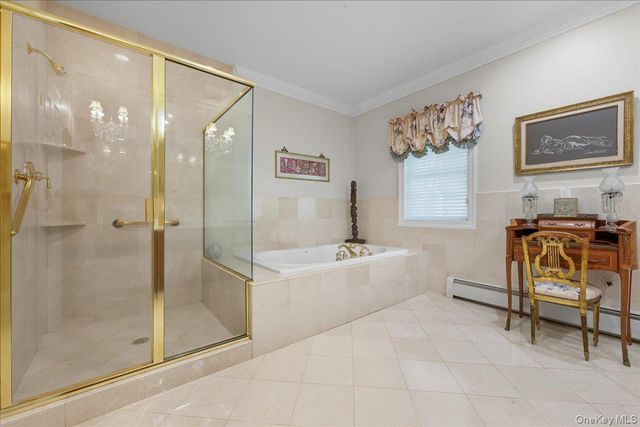 5 Morgan Lane, Locust Valley, NY 11560