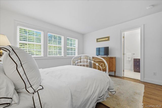 5 Morgan Lane, Locust Valley, NY 11560