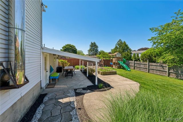 92 Woodgate Drive, Cheektowaga, NY 14227