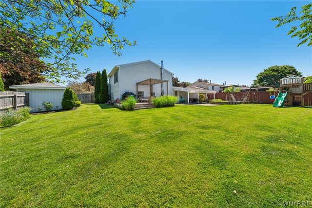 92 Woodgate Drive, Cheektowaga, NY 14227