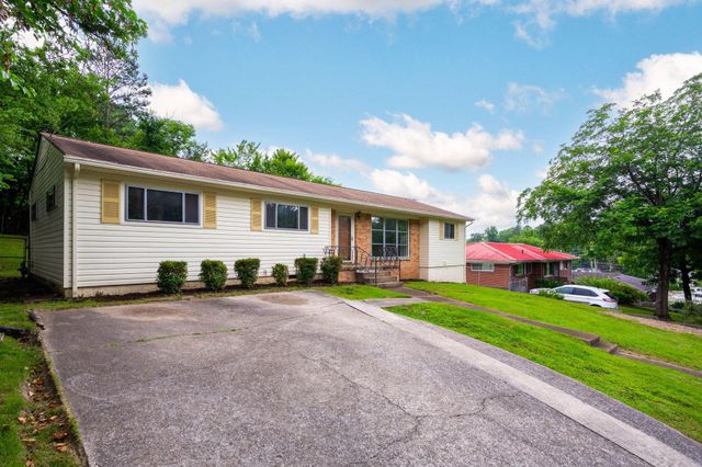 708 Claremont Circle, Chattanooga, TN 37412