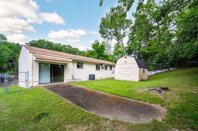 708 Claremont Circle, Chattanooga, TN 37412