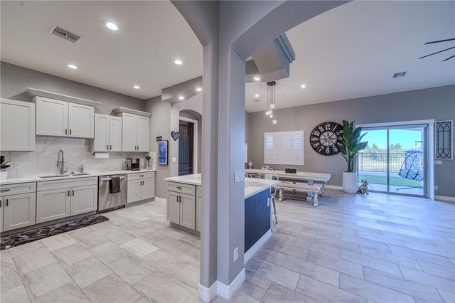 6314 S Via Del Mar, Fort Mohave, AZ 86426