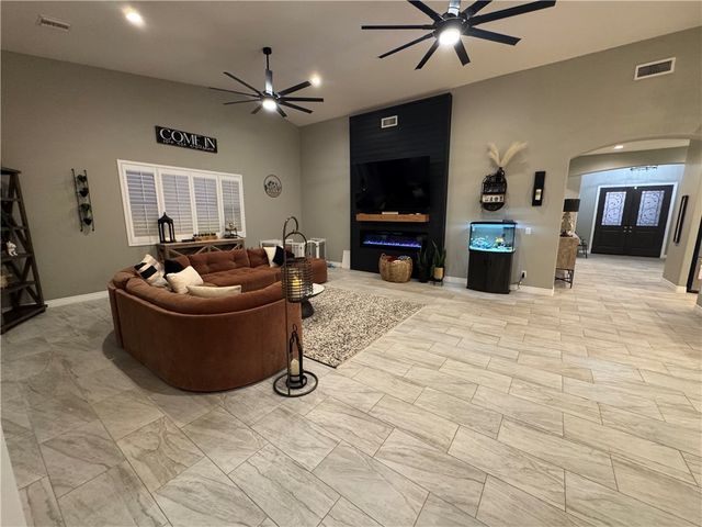 6314 S Via Del Mar, Fort Mohave, AZ 86426