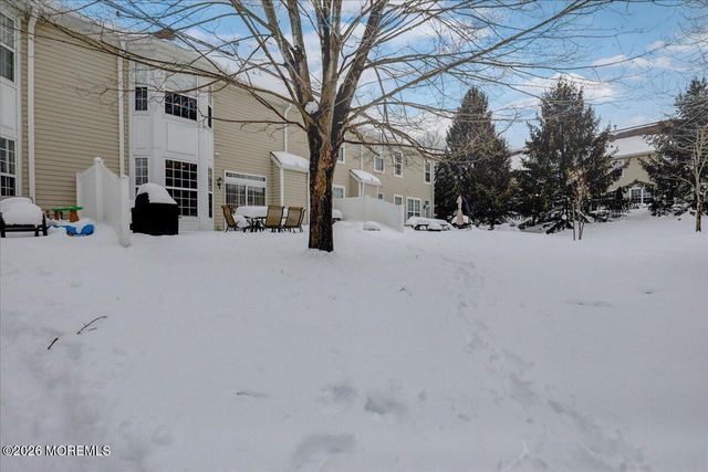 258 Shinnecock Drive, Manalapan, NJ 07726