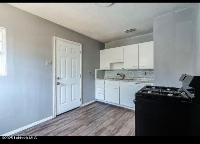 2715 E 2nd Place, Lubbock, TX 79403