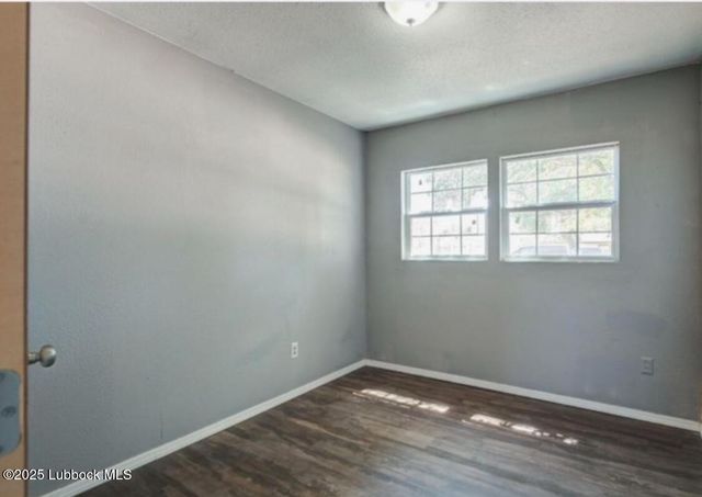 2715 E 2nd Place, Lubbock, TX 79403