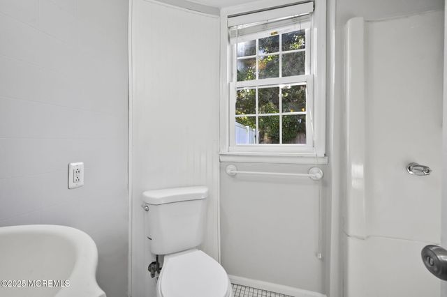 18 Union Street, Toms River, NJ 08753