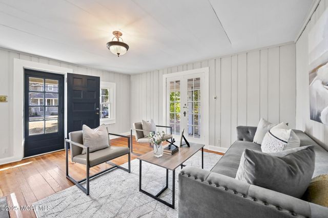 18 Union Street, Toms River, NJ 08753