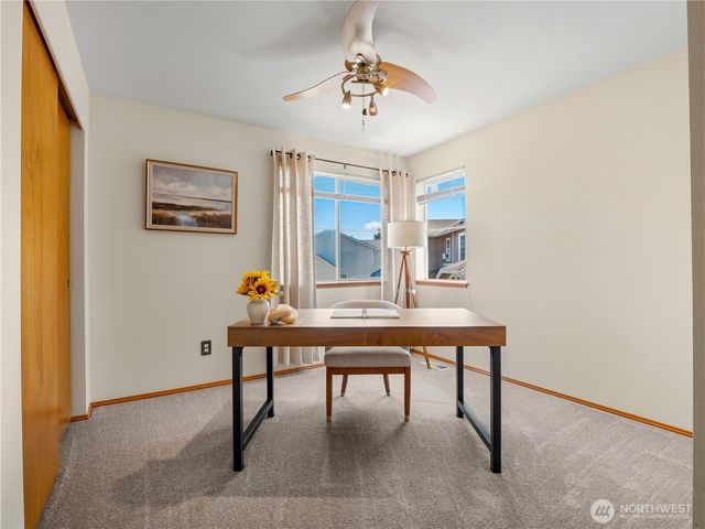 3138 Hunter Court, Enumclaw, WA 98022