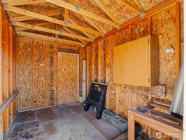 3138 Hunter Court, Enumclaw, WA 98022