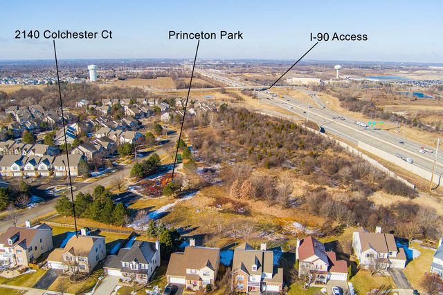 2140 Colchester Avenue, Hoffman Estates, IL 60192