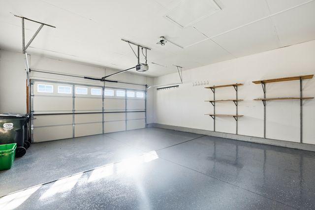 2140 Colchester Avenue, Hoffman Estates, IL 60192