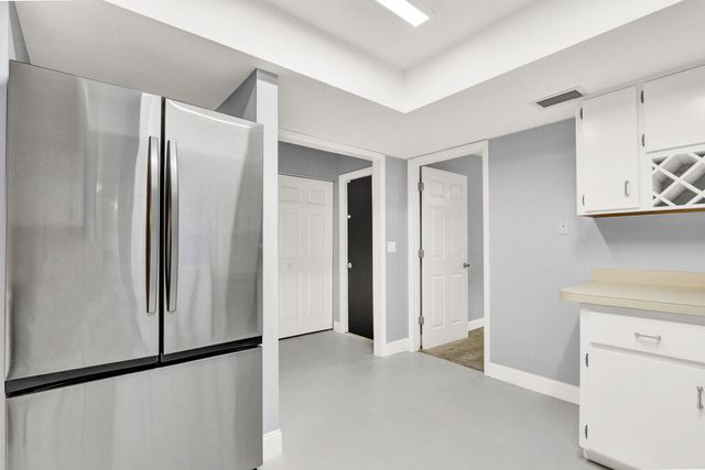 3035 SE Glasgow Drive, Stuart, FL 34997