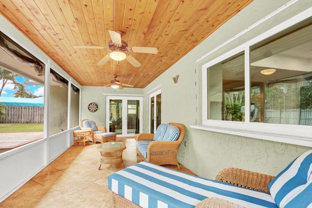 3035 SE Glasgow Drive, Stuart, FL 34997