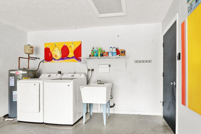 3035 SE Glasgow Drive, Stuart, FL 34997