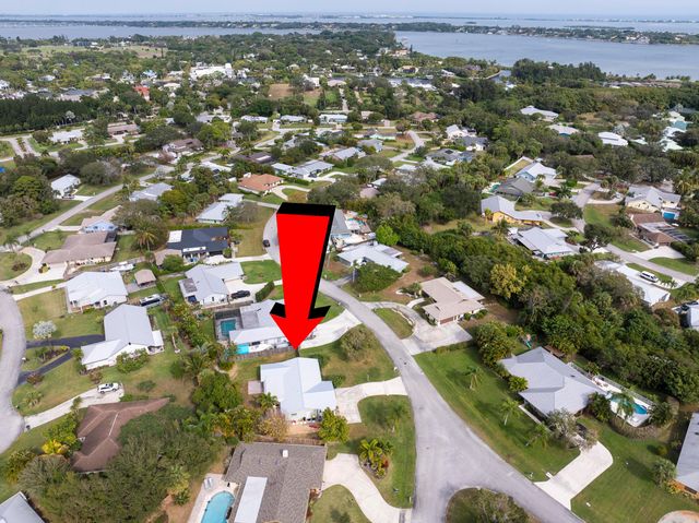 3035 SE Glasgow Drive, Stuart, FL 34997
