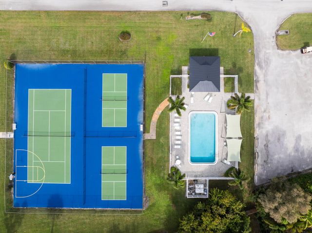 3035 SE Glasgow Drive, Stuart, FL 34997