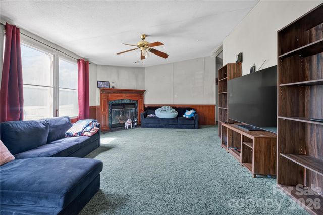 3995 Old Catawba Road, Claremont, NC 28610