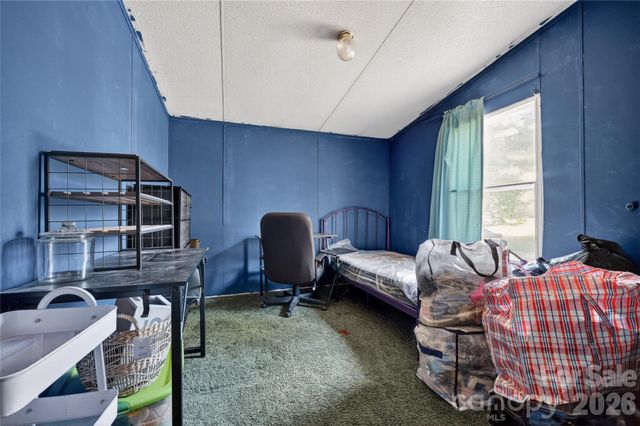 3995 Old Catawba Road, Claremont, NC 28610