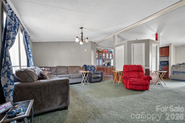 3995 Old Catawba Road, Claremont, NC 28610