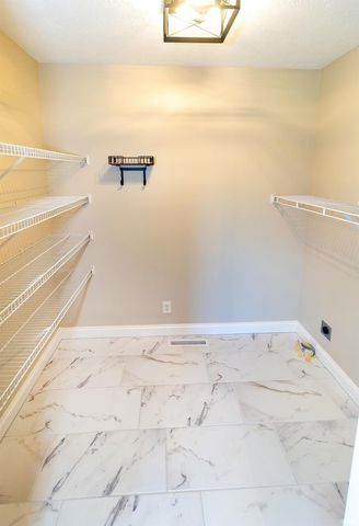 3444 Stoney Lake Drive, Evansville, IN 47725