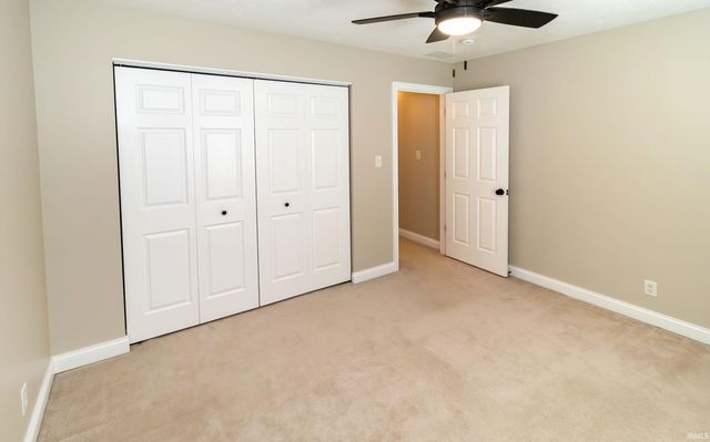 3444 Stoney Lake Drive, Evansville, IN 47725