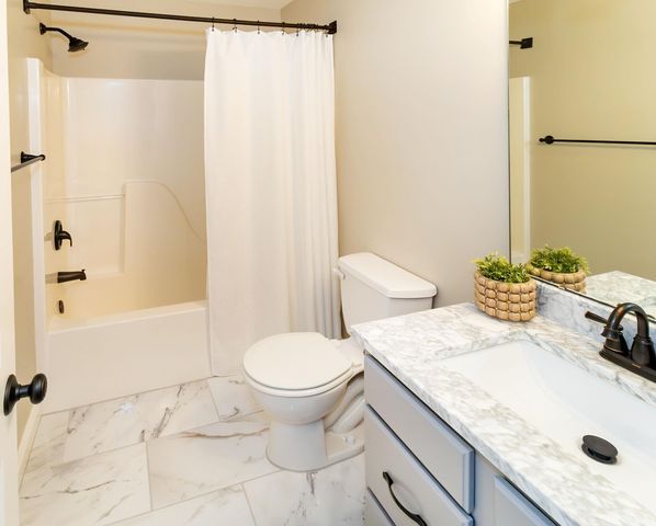 3444 Stoney Lake Drive, Evansville, IN 47725