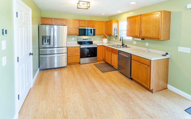 3444 Stoney Lake Drive, Evansville, IN 47725