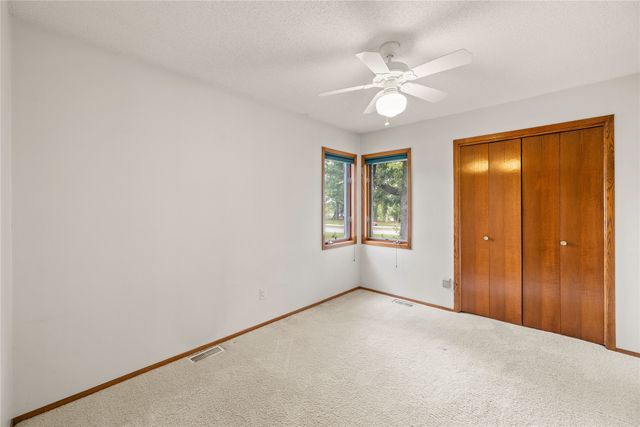 6671 NW 48th Street, Johnston, IA 50131