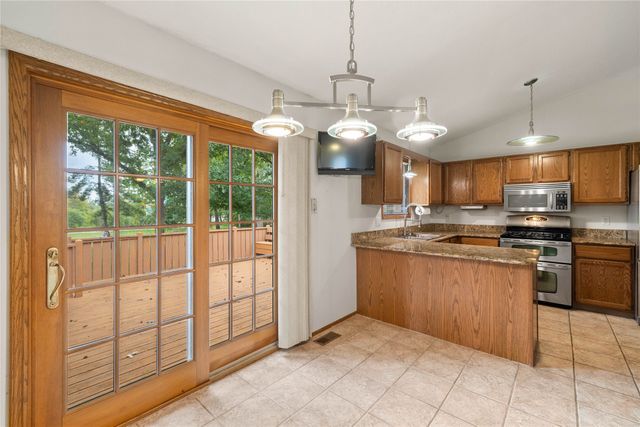 6671 NW 48th Street, Johnston, IA 50131