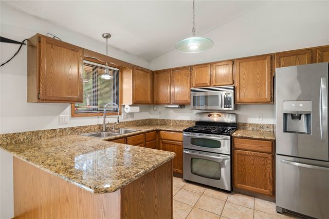 6671 NW 48th Street, Johnston, IA 50131