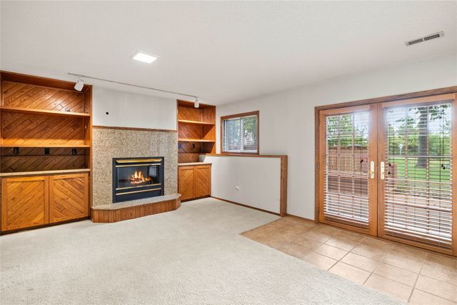 6671 NW 48th Street, Johnston, IA 50131