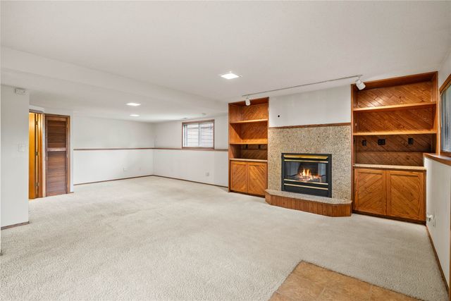 6671 NW 48th Street, Johnston, IA 50131