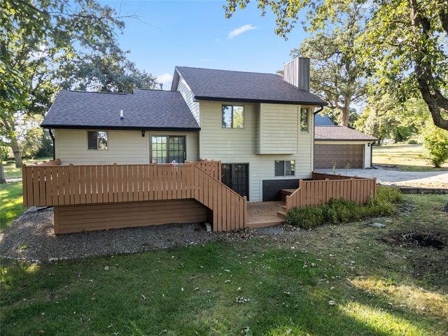 6671 NW 48th Street, Johnston, IA 50131