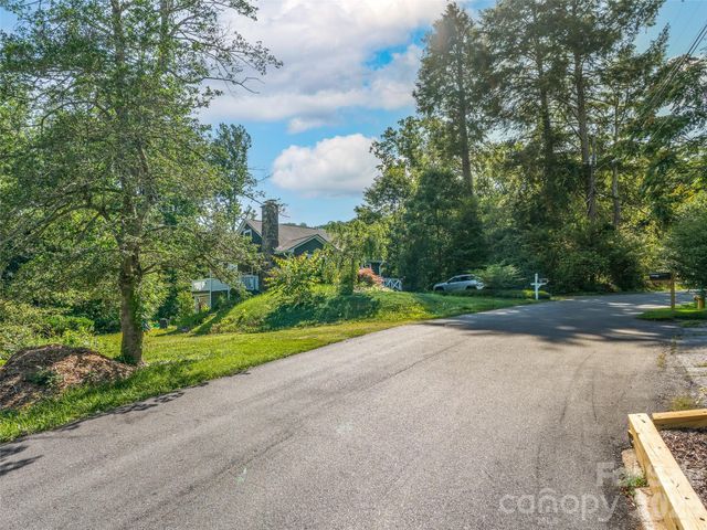 103 Aurora Drive 2, Asheville, NC 28805