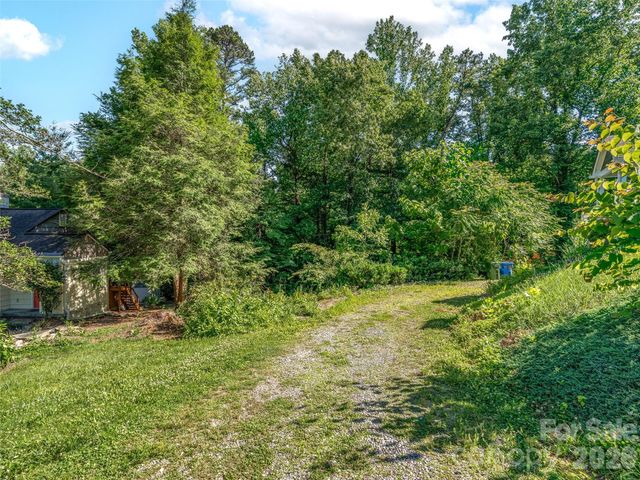 103 Aurora Drive 2, Asheville, NC 28805