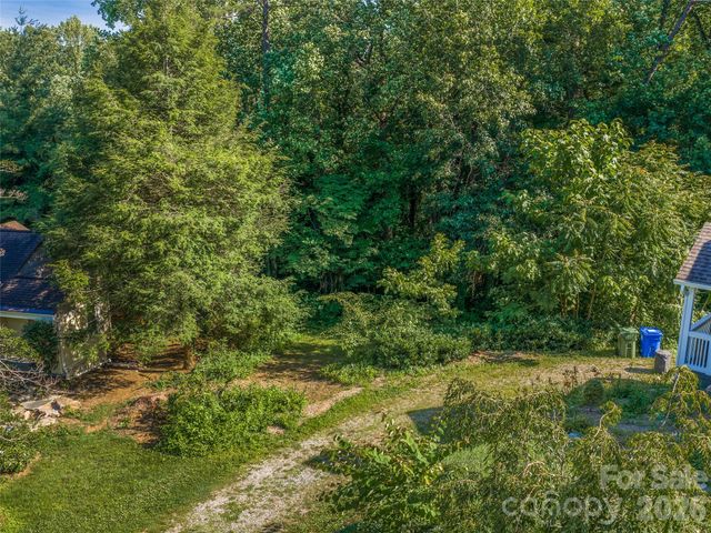103 Aurora Drive 2, Asheville, NC 28805